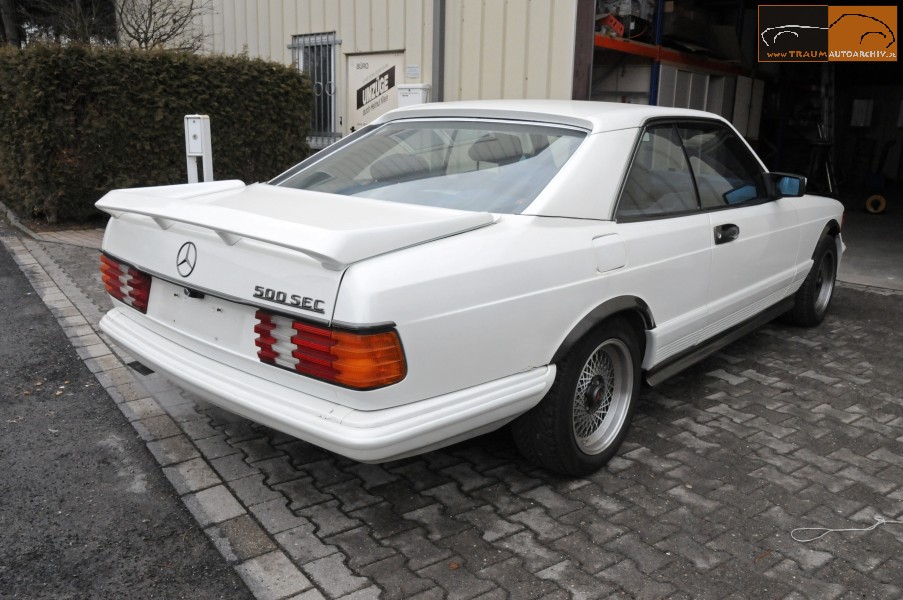 -Mercedes%20500%20SEC%20Magic%20Top%20'1985%20(6).jpg