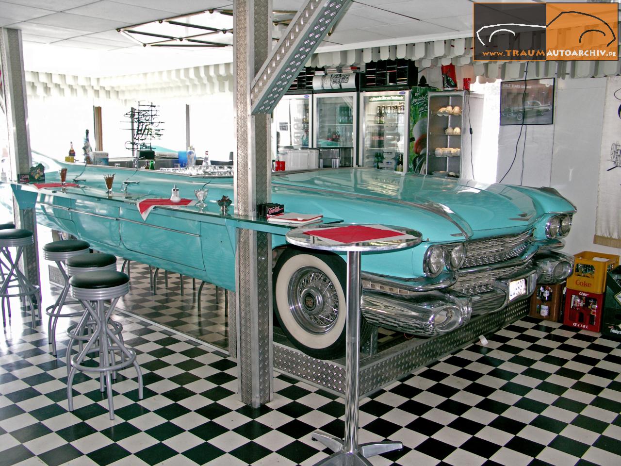 Cadillac-Museum - Cadi-Theke (3).jpg 224.8K