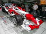 Hier klicken, um das Foto des XF1_Toyota Formel 1 (1).jpg 178.5K, zu vergrern