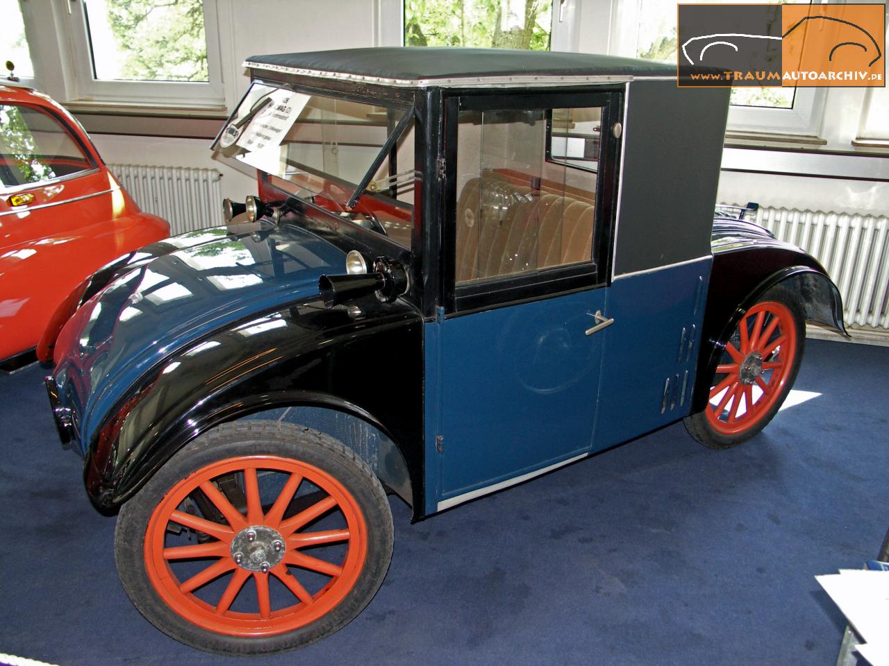 Hanomag 2-10 PS Kommibrot Limousine '1926 (1).jpg 172.5K