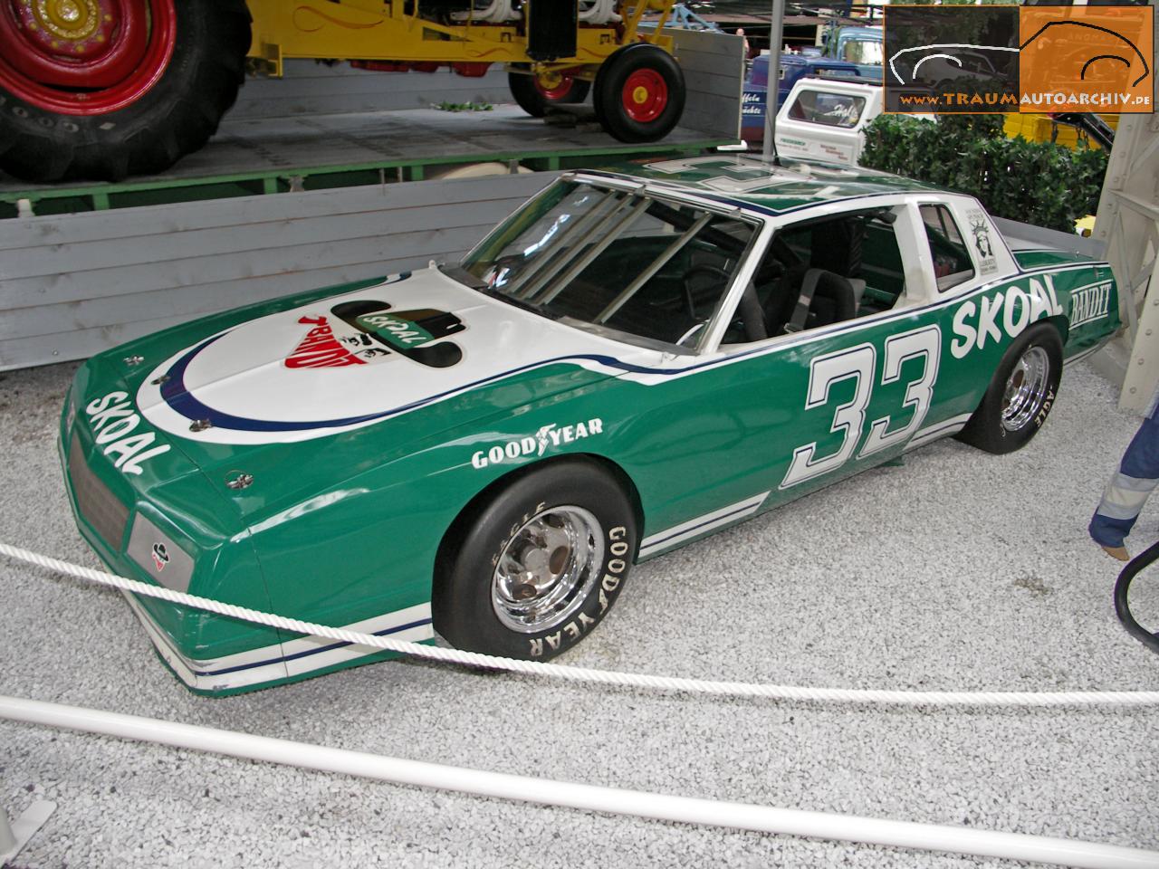 Chevrolet Skoal Bandit NASCAR '1981 (1).jpg 214.4K