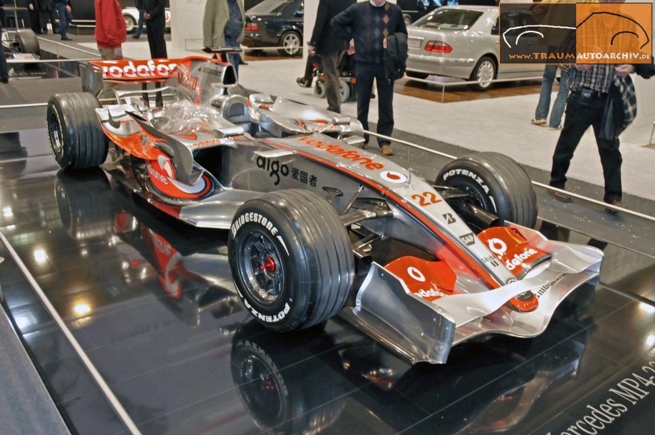 McLaren-Mercedes MP4-23 '2008 (1).jpg 151.1K