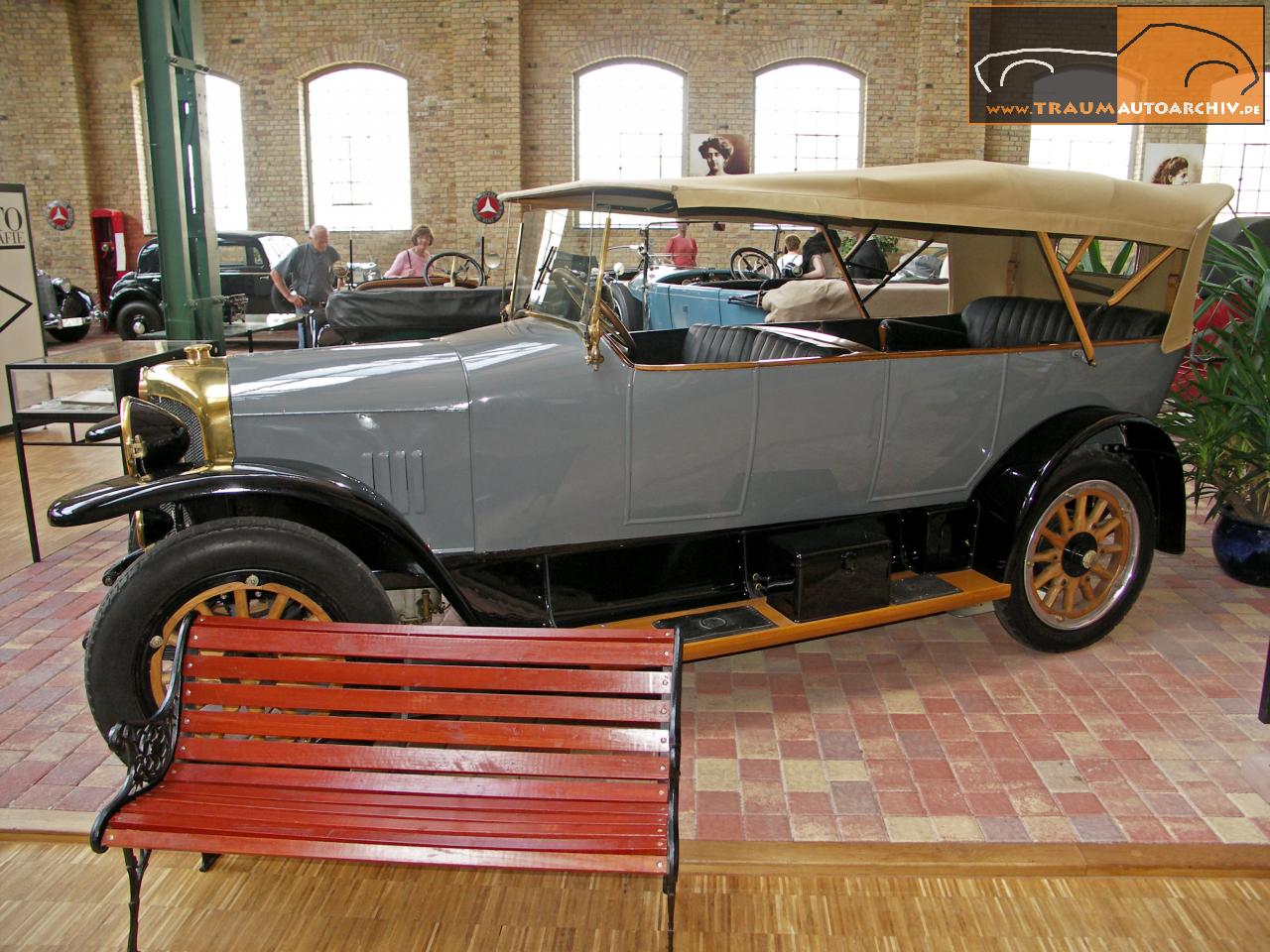 Benz Soehne 8-25 PS Tourenwagen '1924 (7).jpg 195.9K