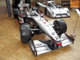 Hier klicken, um das Foto des McLaren-Mercedes MP4-16A '2001 (1).jpg 199.6K, zu vergrern