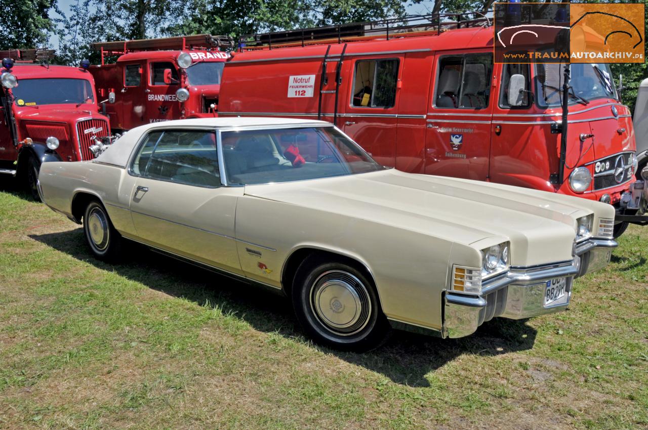 Oldsmobile Toronado ca. 1970.jpg 219.1K