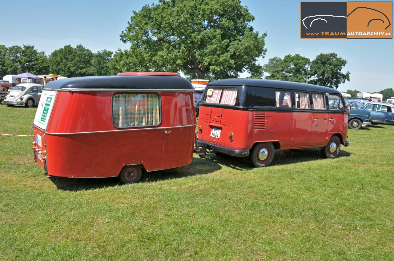 Volkswagen T1 mit Anhnger.jpg 218.9K