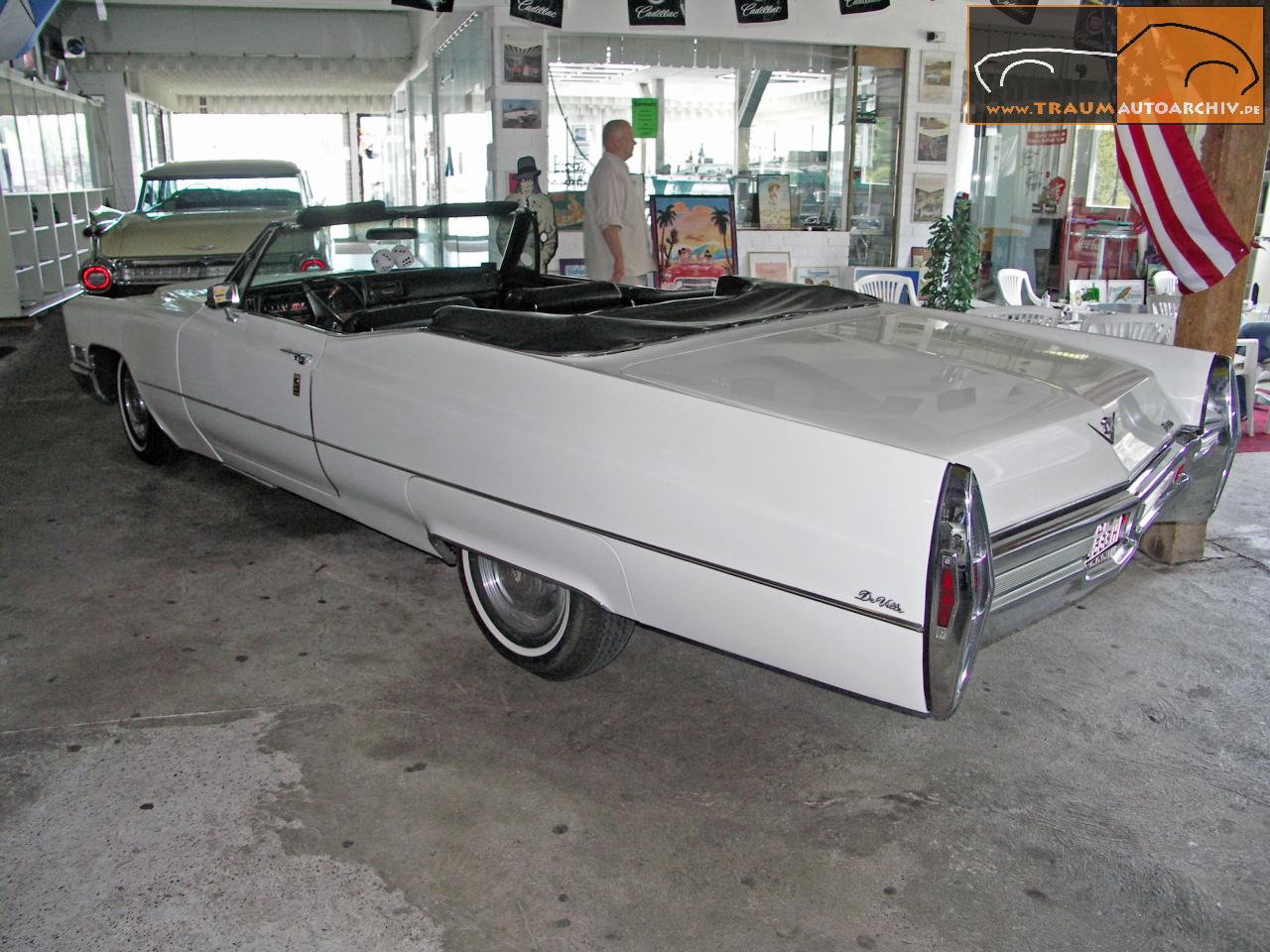 Cadillac De Ville Convertible '1968 (8).jpg 180.4K