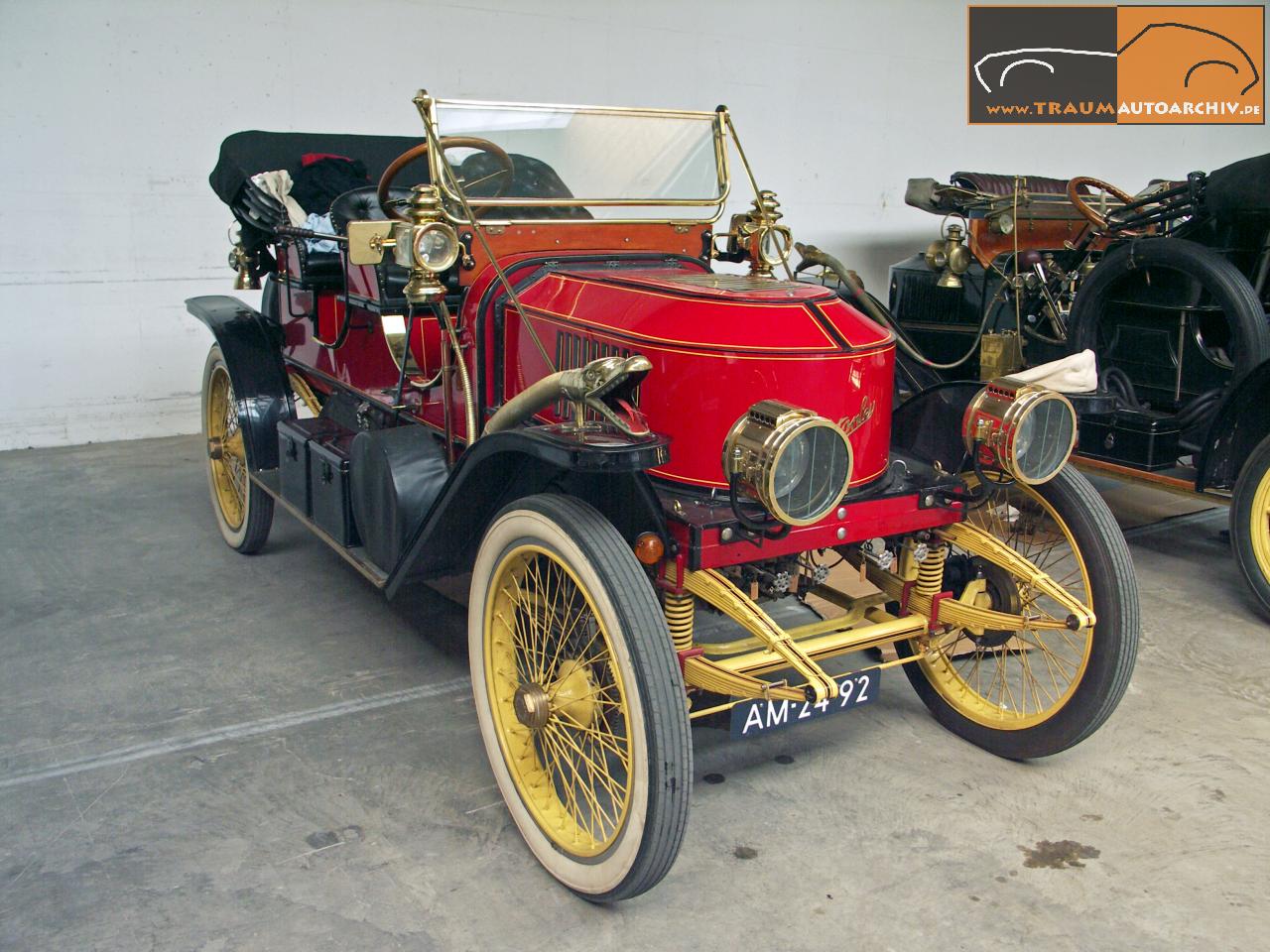 Stanley Steamer '1910 (2).jpg 184.1K