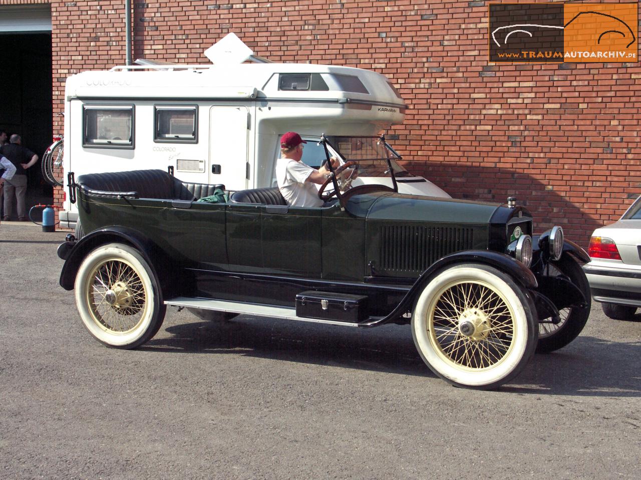 Stanley Steamer '1921 (3).jpg 236.5K