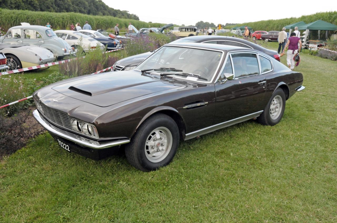 Aston Martin DBS V8.jpg 191.7K