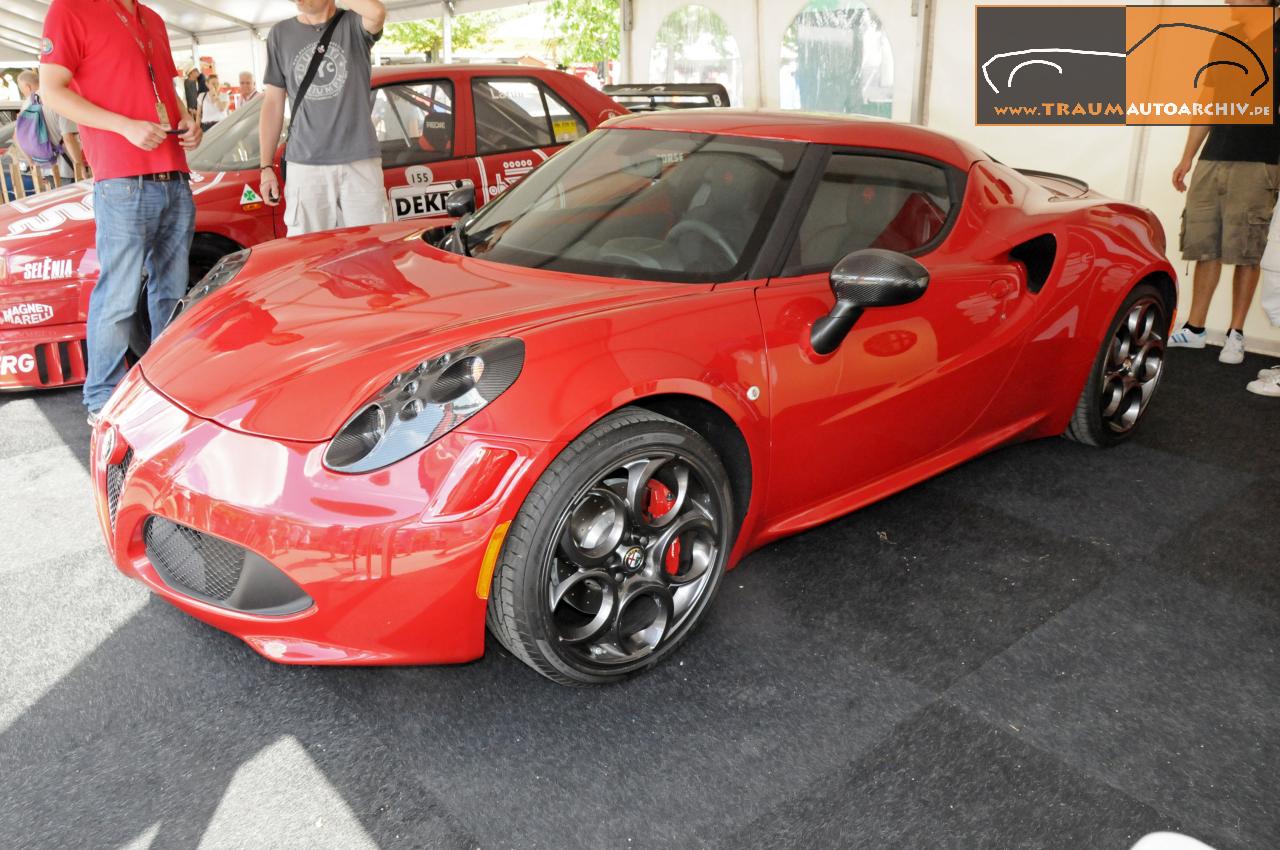 Alfa Romeo 4C '2013.jpg 170.0K