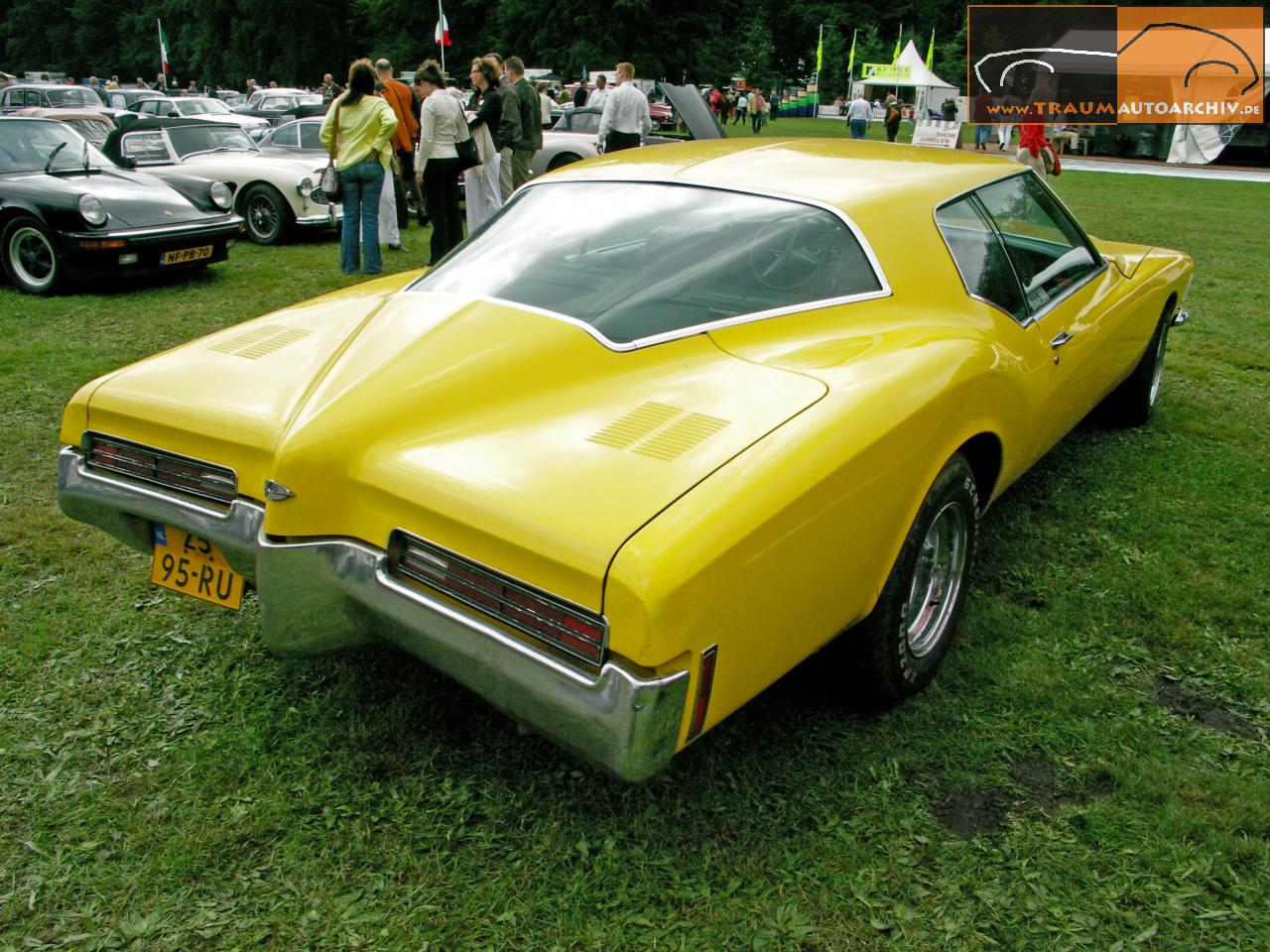 Buick Riviera (3).jpg 228.1K