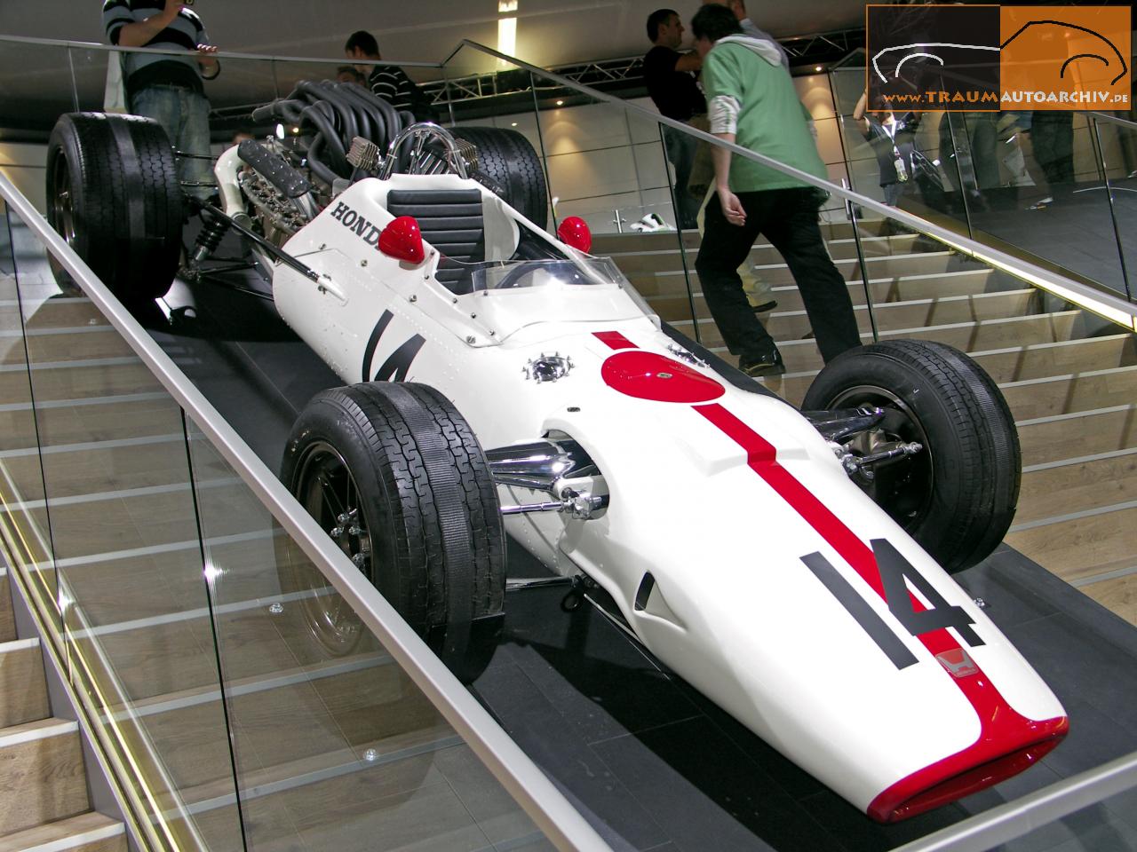 XO_Honda RA 300 '1967.jpg 170.5K