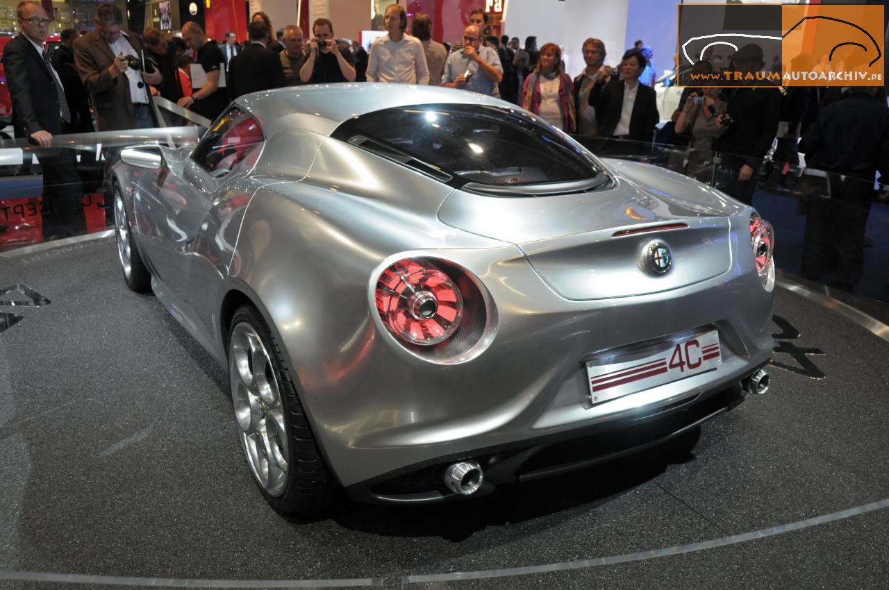 Alfa Romeo 4C Frankfurt '2011 (2).jpg 156.6K