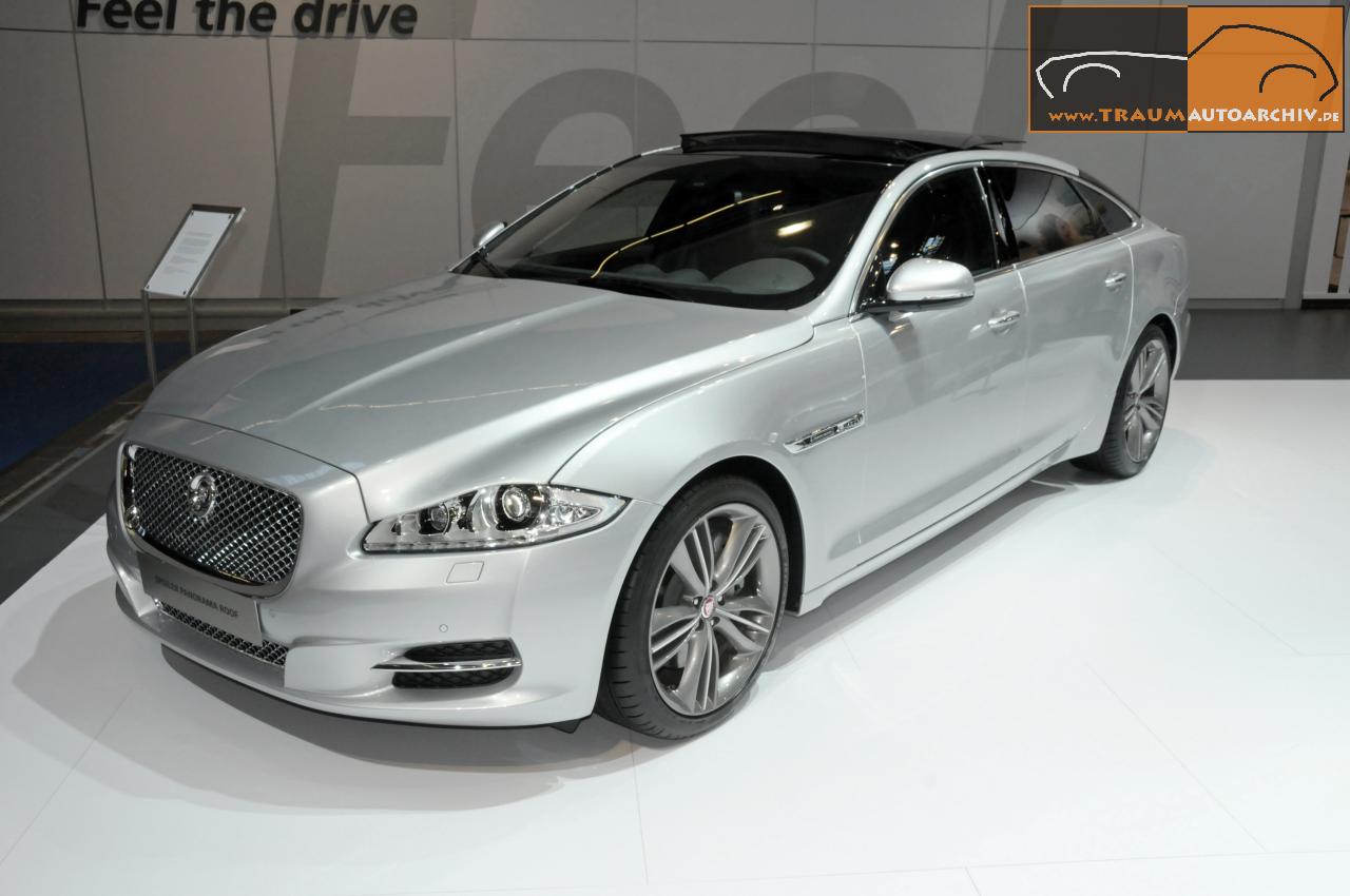 Webasto-Jaguar XJ Panoramic-Roof '2011 (1).jpg 89.0K