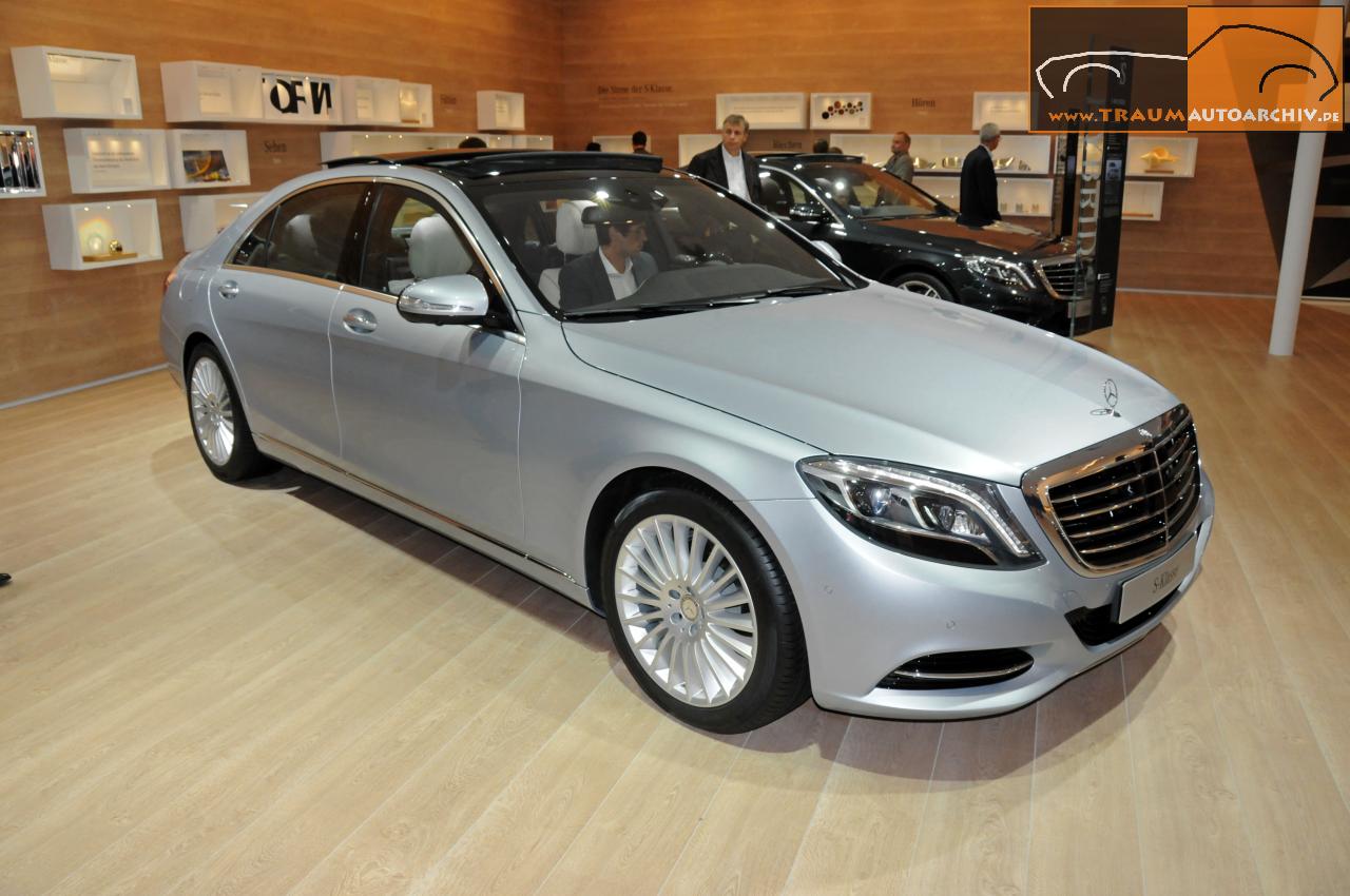 Mercedes-Benz S 400 Hybrid '2013.jpg 120.9K