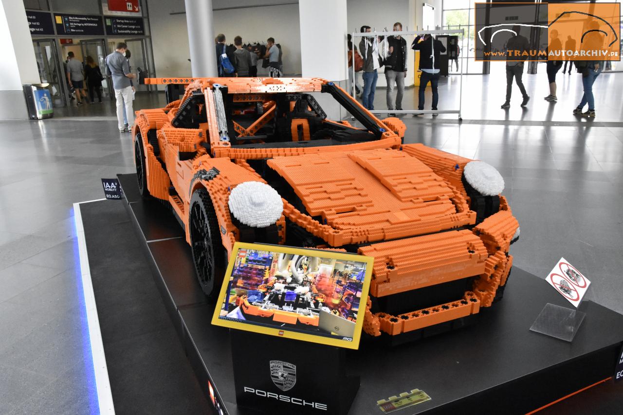 LEGO-Porsche 911 Carrera GT3 RS '2021.jpg 164.1K