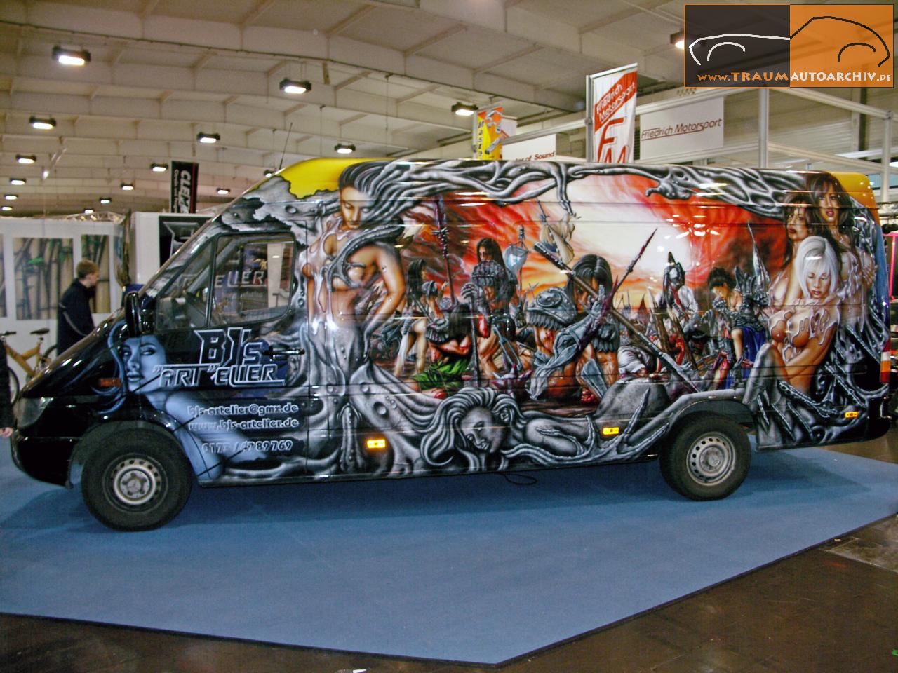 Airbrush-Bus.jpg 3242.2K