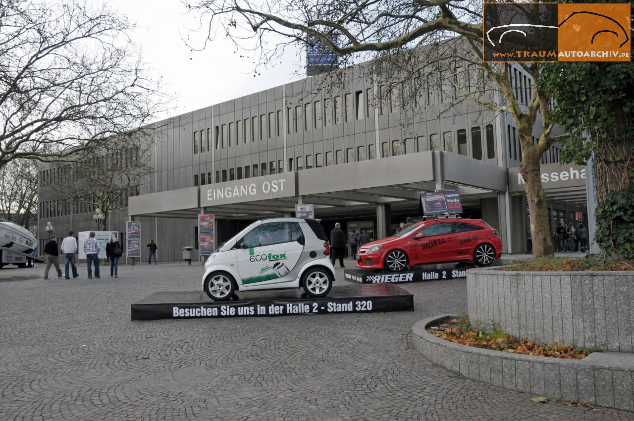 _1-Motor Show Essen 2009 - Vor der Halle.jpg 213.4K