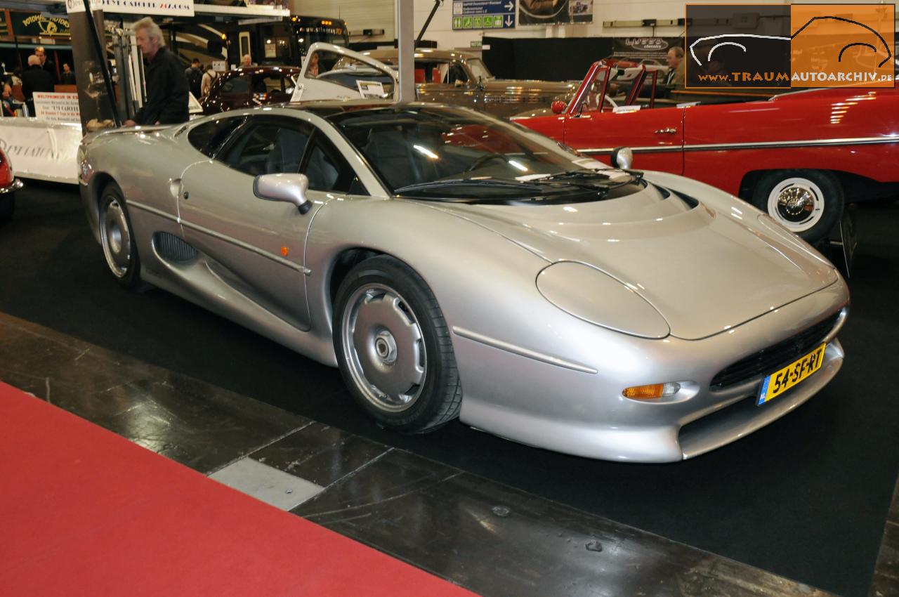 O_Jaguar XJ 220 '1996.jpg 122.3K