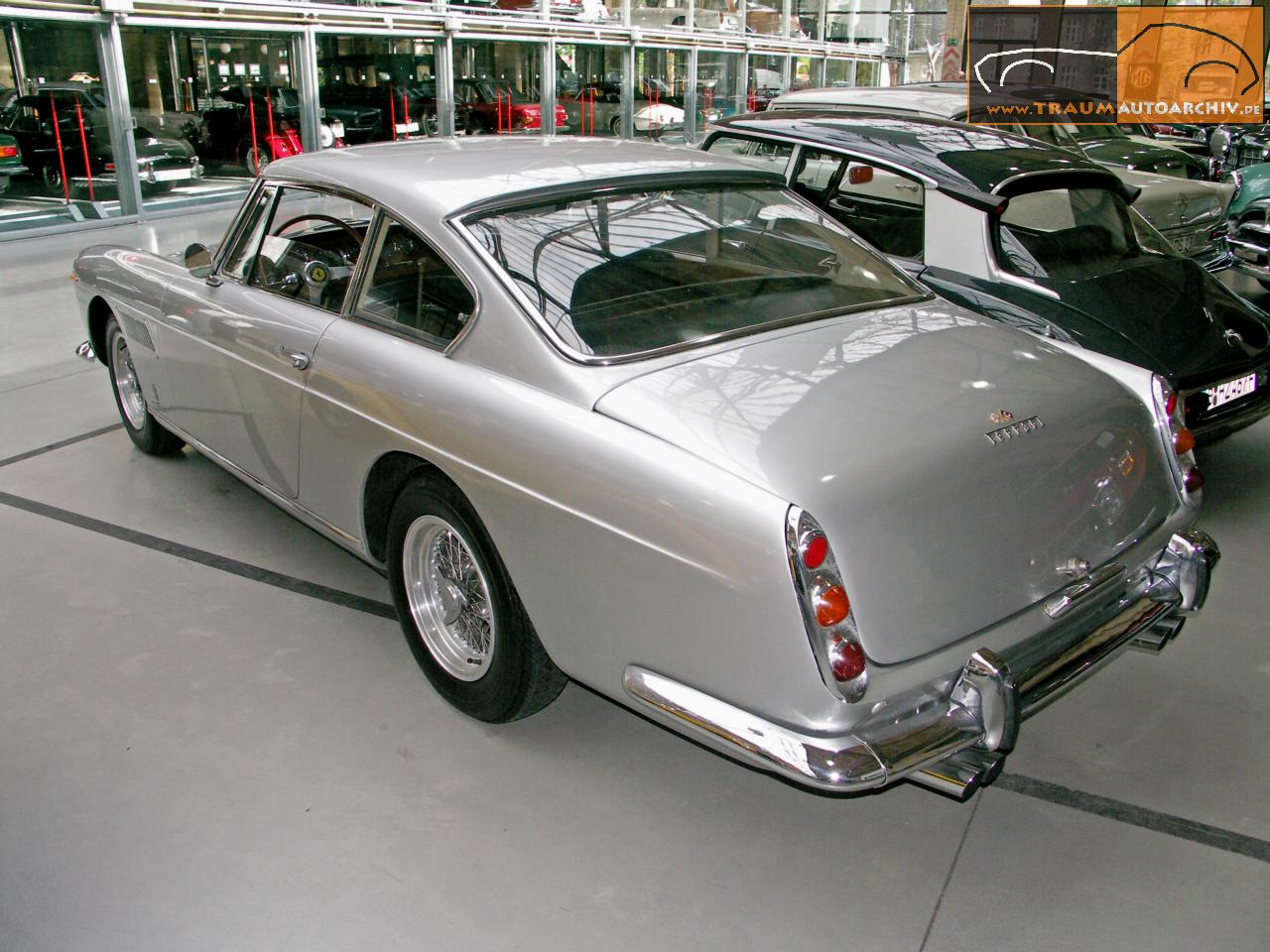 Ferrari 250 GT 2+2 '1960 (2).jpg 174.8K