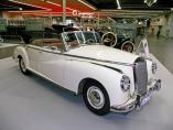 Hier klicken, um das Foto des Mercedes-Benz 300 a Cabrio '1953 (7).jpg 177.8K, zu vergrern