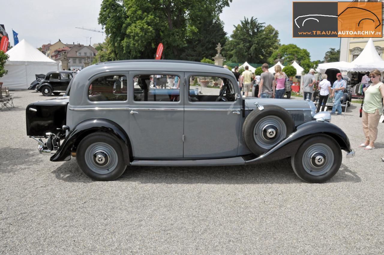 Mercedes-Benz 230 Limousine '1937 (1).jpg 197.4K