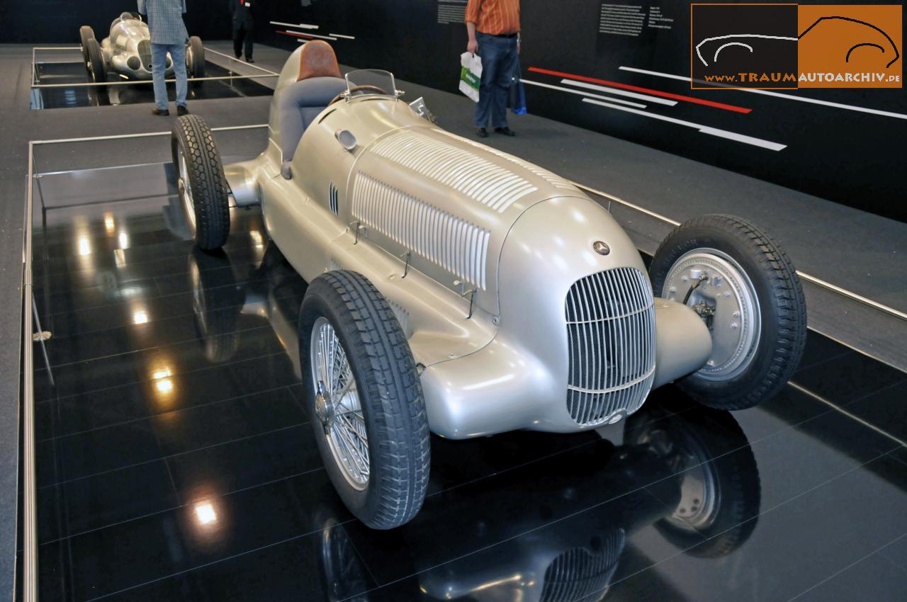 Mercedes-Benz W 25 '1934 (17).jpg 122.3K