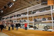 Hier klicken, um das Foto des _Techno Classica 2014 - Mercedes-Regal.jpg 187.2K, zu vergrern