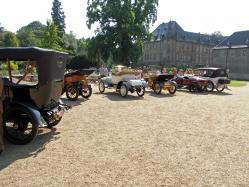 Veteranen vor Schloss Dyck - Hier geht es lang zur Fotostory von den Classic Days 2007 ...