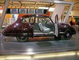 Horch 930 S Stromlinien-Limousine - Hier klicken, um zu diesem Modell zu gelangen ...